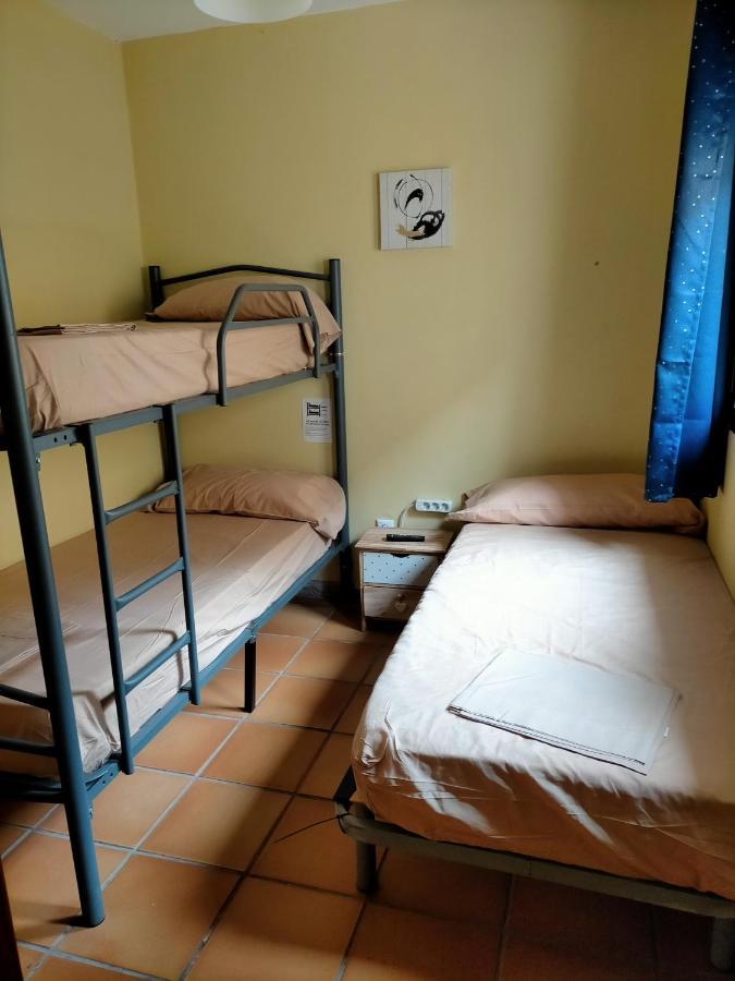 Albergue Santa Barbara Aliaga Buitenkant foto