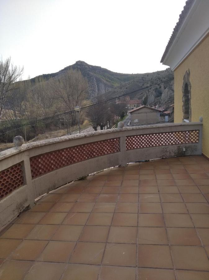 Albergue Santa Barbara Aliaga Buitenkant foto