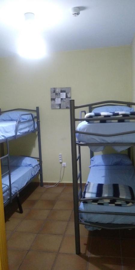 Albergue Santa Barbara Aliaga Buitenkant foto